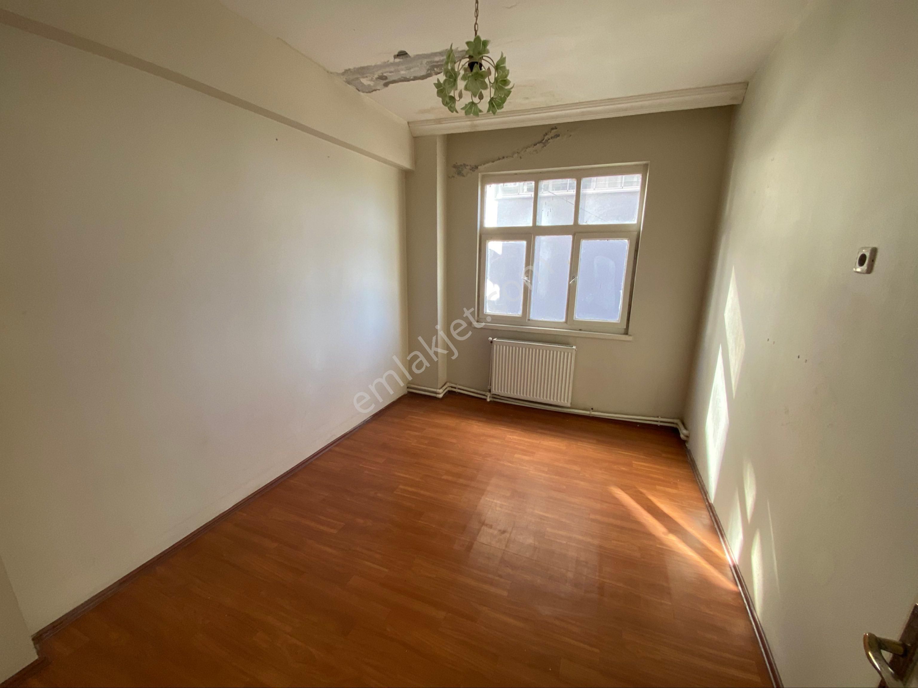 Yalı Gayrimenkulden Kalkınma Ana Cadde Üzerinde Kiralık 3+1 Daire - Görsel 9