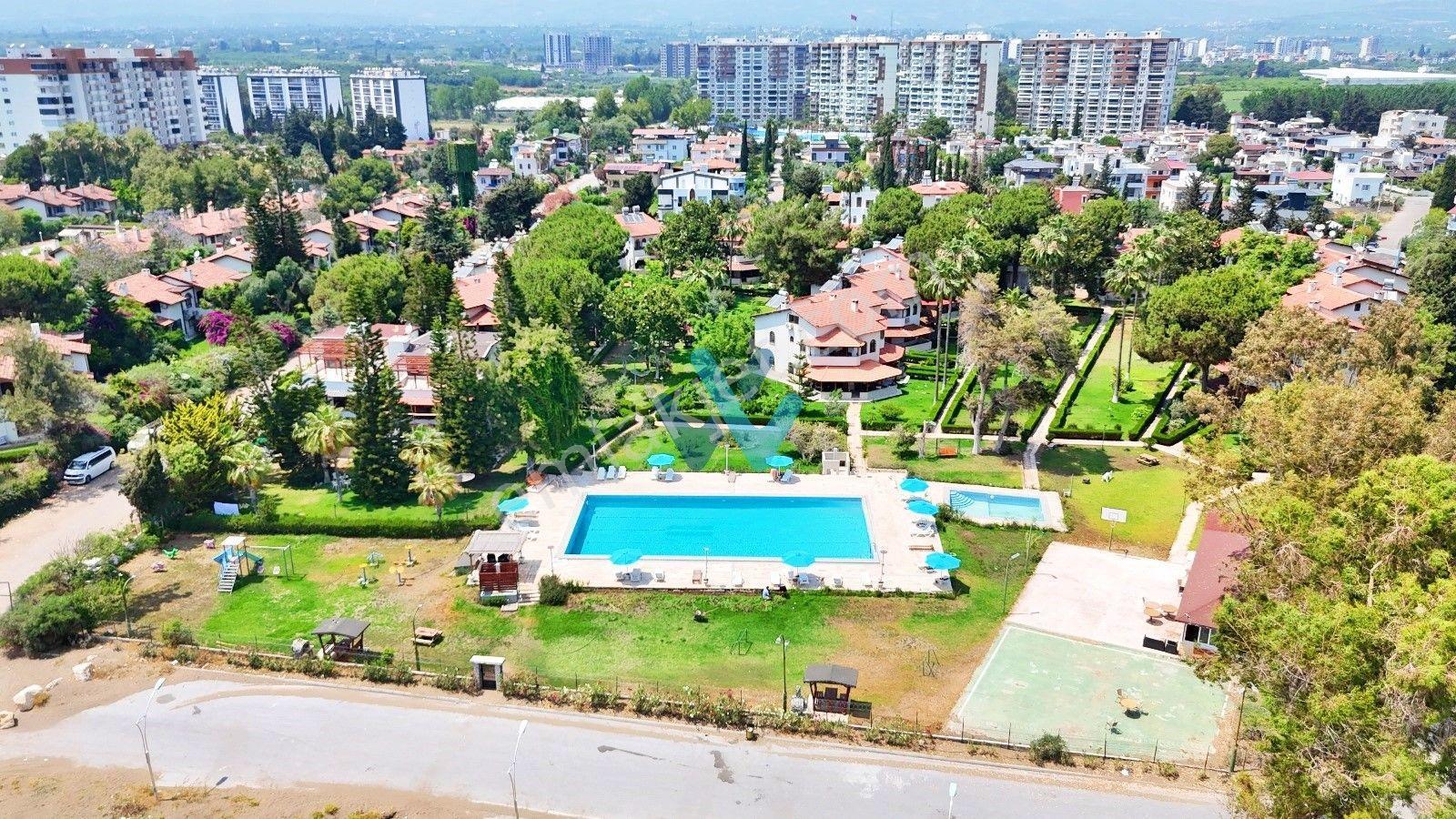 Win'den Gama'ya Komşu Denize Sıfır Site İçi Satılık 4+1 Villa - Görsel 32