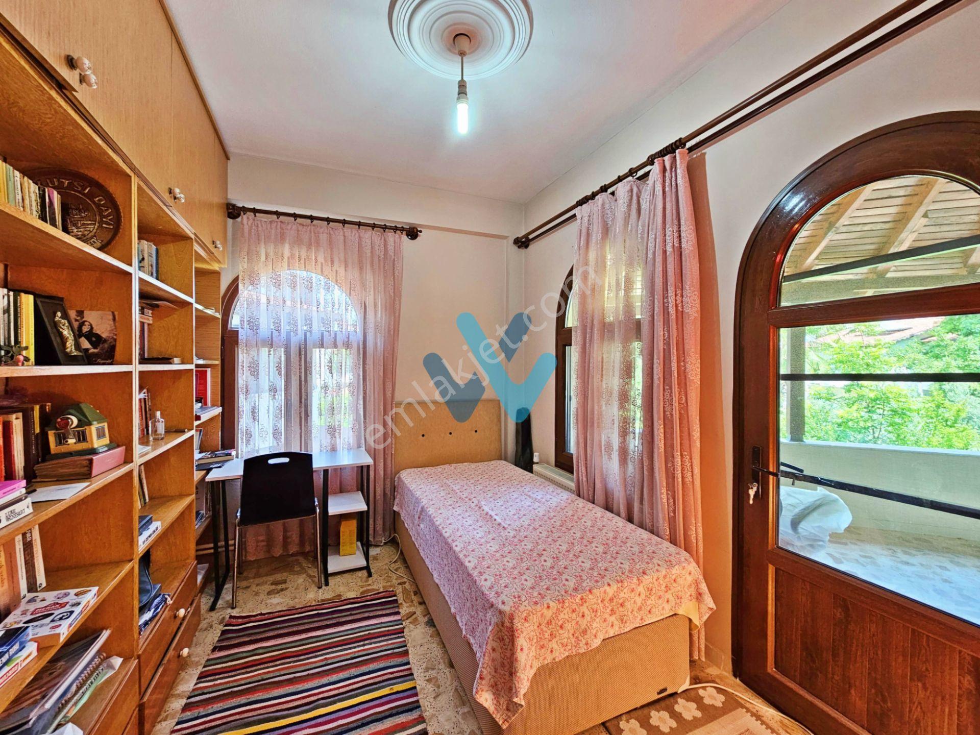 Win'den Gama'ya Komşu Denize Sıfır Site İçi Satılık 4+1 Villa - Görsel 18