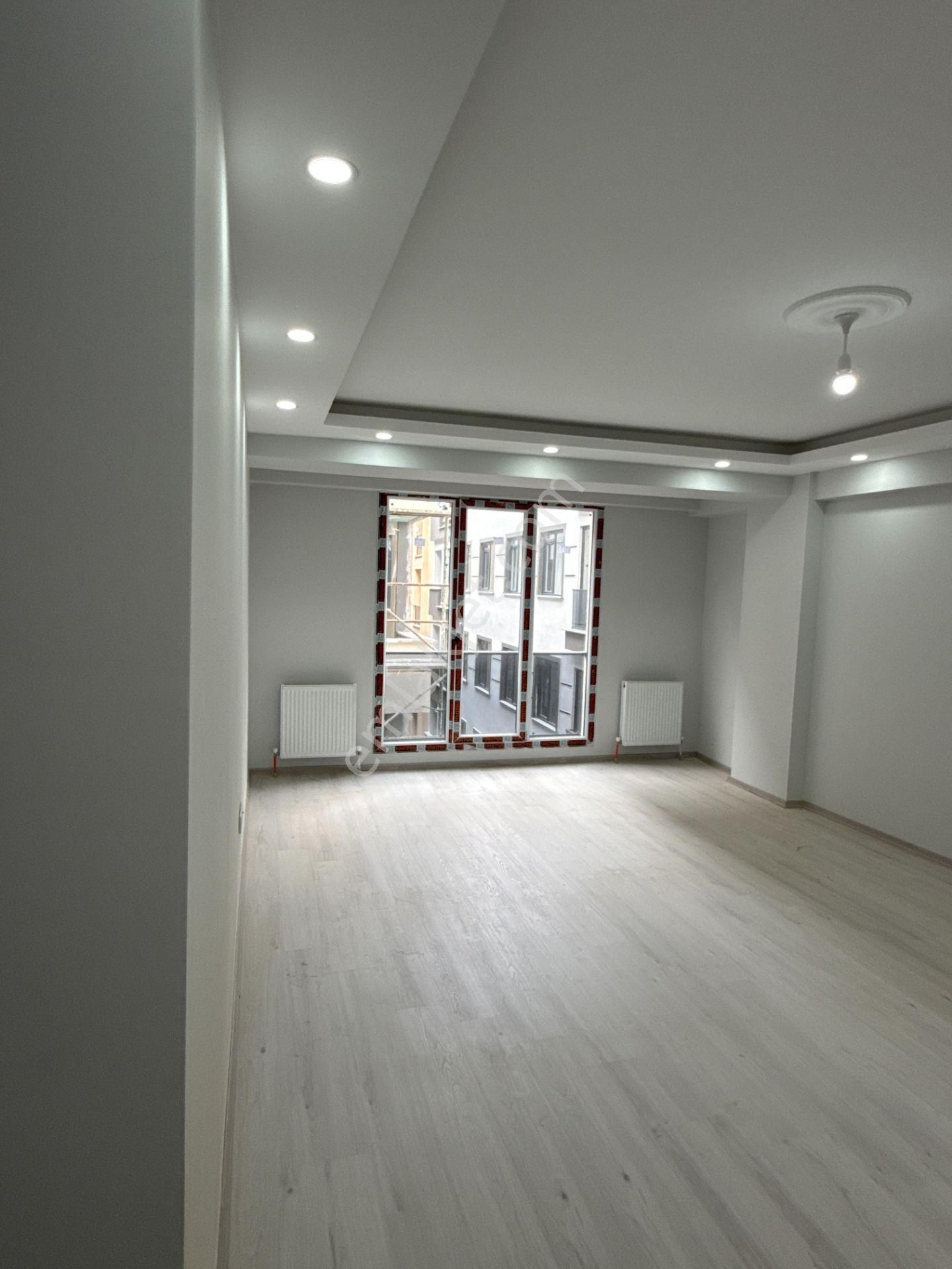 Efka Gayrimenkulden Yenibosnada Satılık 120 M2 3+1 Otoparklı Daire (sıfır Bina) - Görsel 2