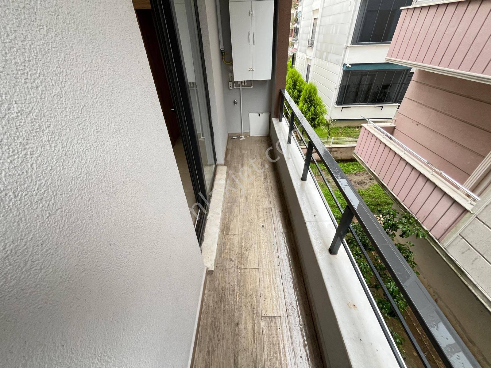 Gürsoy'dan İkizçayda Harika Konumda Doğalgaz Kombili 2+1 Daire - Görsel 31