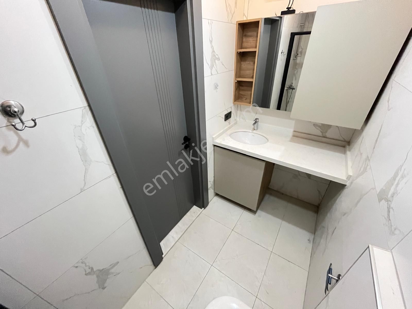 Gürsoy'dan İkizçayda Harika Konumda Doğalgaz Kombili 2+1 Daire - Görsel 24