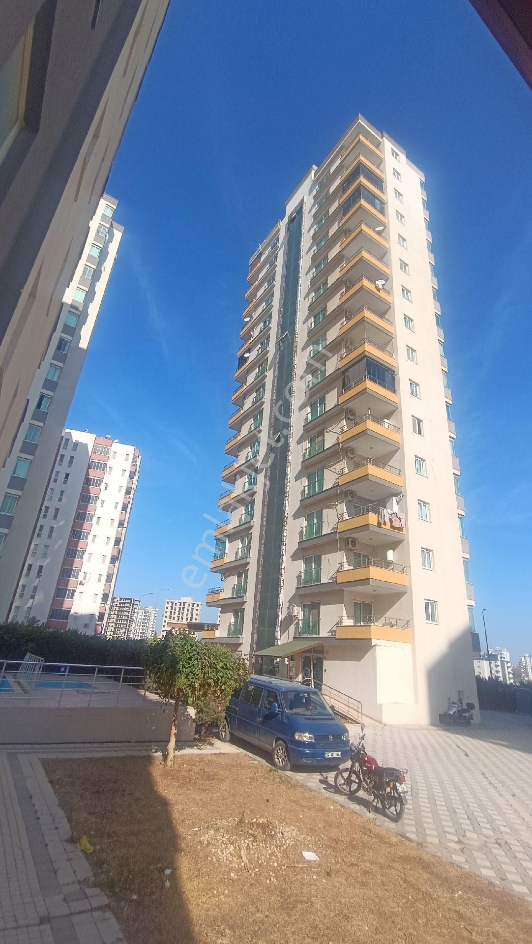 Gültepe Mahallesinde Havuzlu Site İçerisinde 3+1 Full Eşyalı Kiralık Daire - Görsel 2