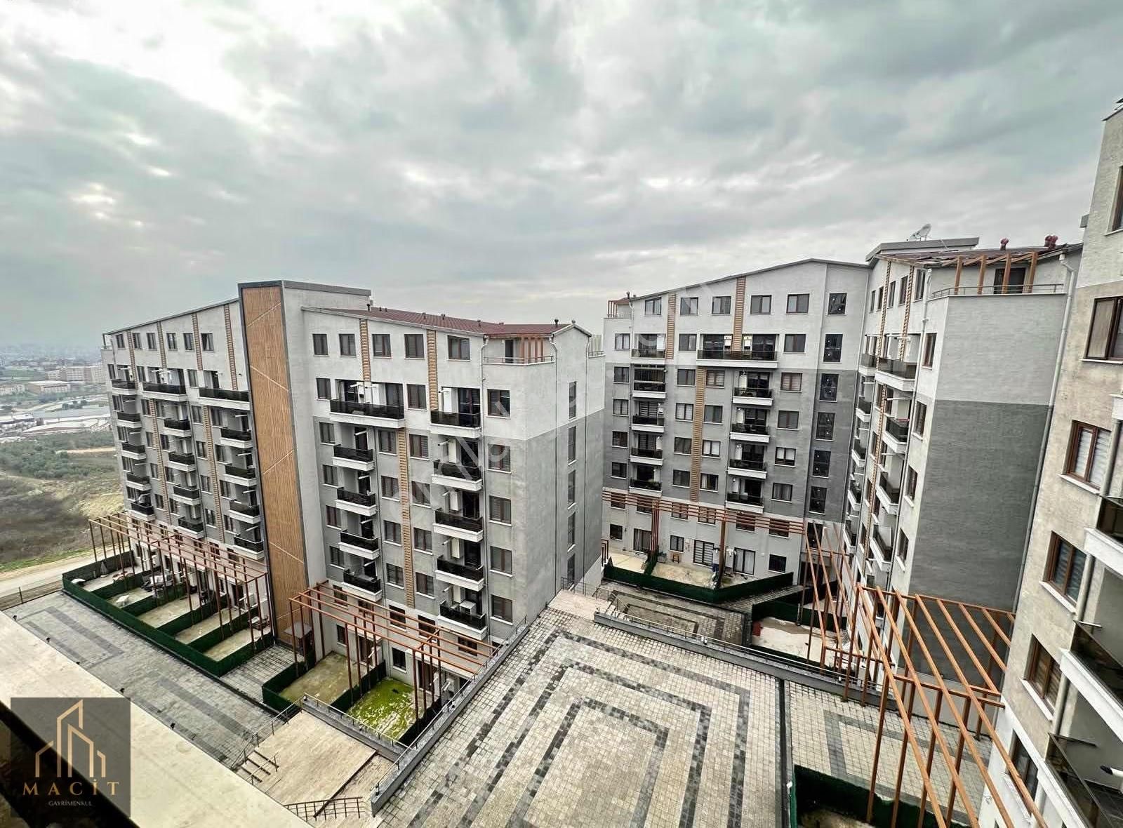 Macit Gayrimenkul'den Güvenlikli Site'de Satılık 2+1 Daire - Görsel 5