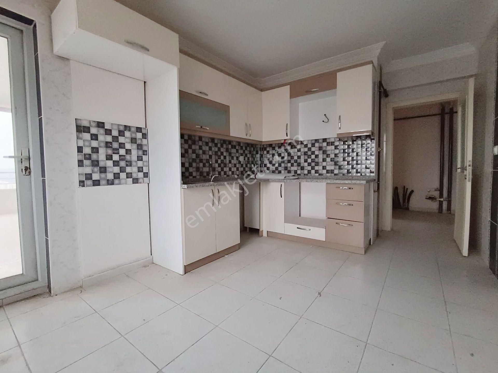 Kent'ten Şirinte'de Manzaralı Teras Balkonlu 3+1 Fırsat Daire - Görsel 17