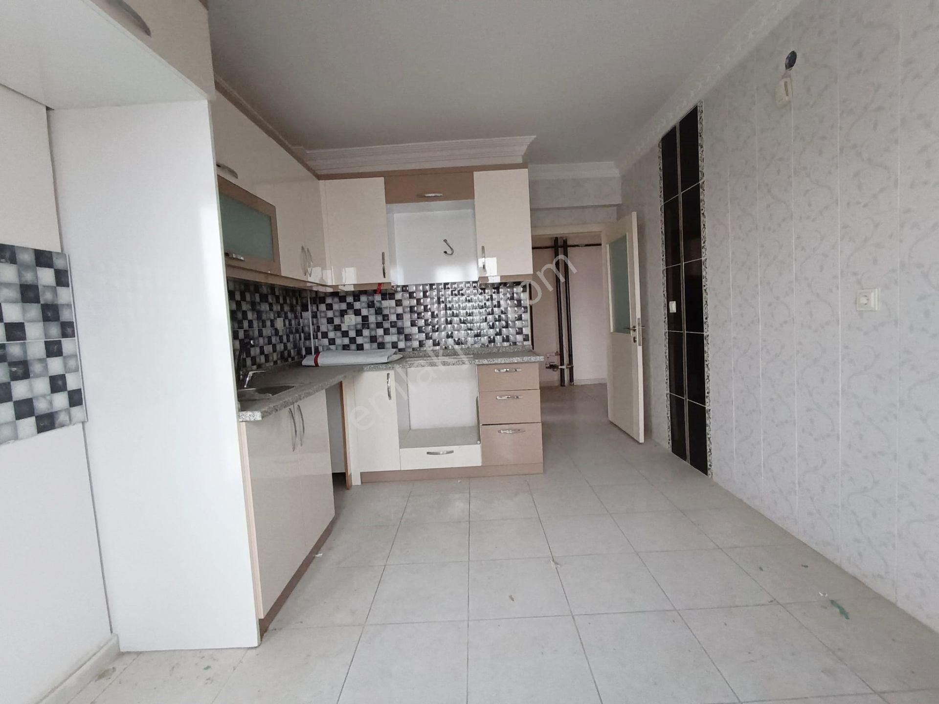 Kent'ten Şirinte'de Manzaralı Teras Balkonlu 3+1 Fırsat Daire - Görsel 21