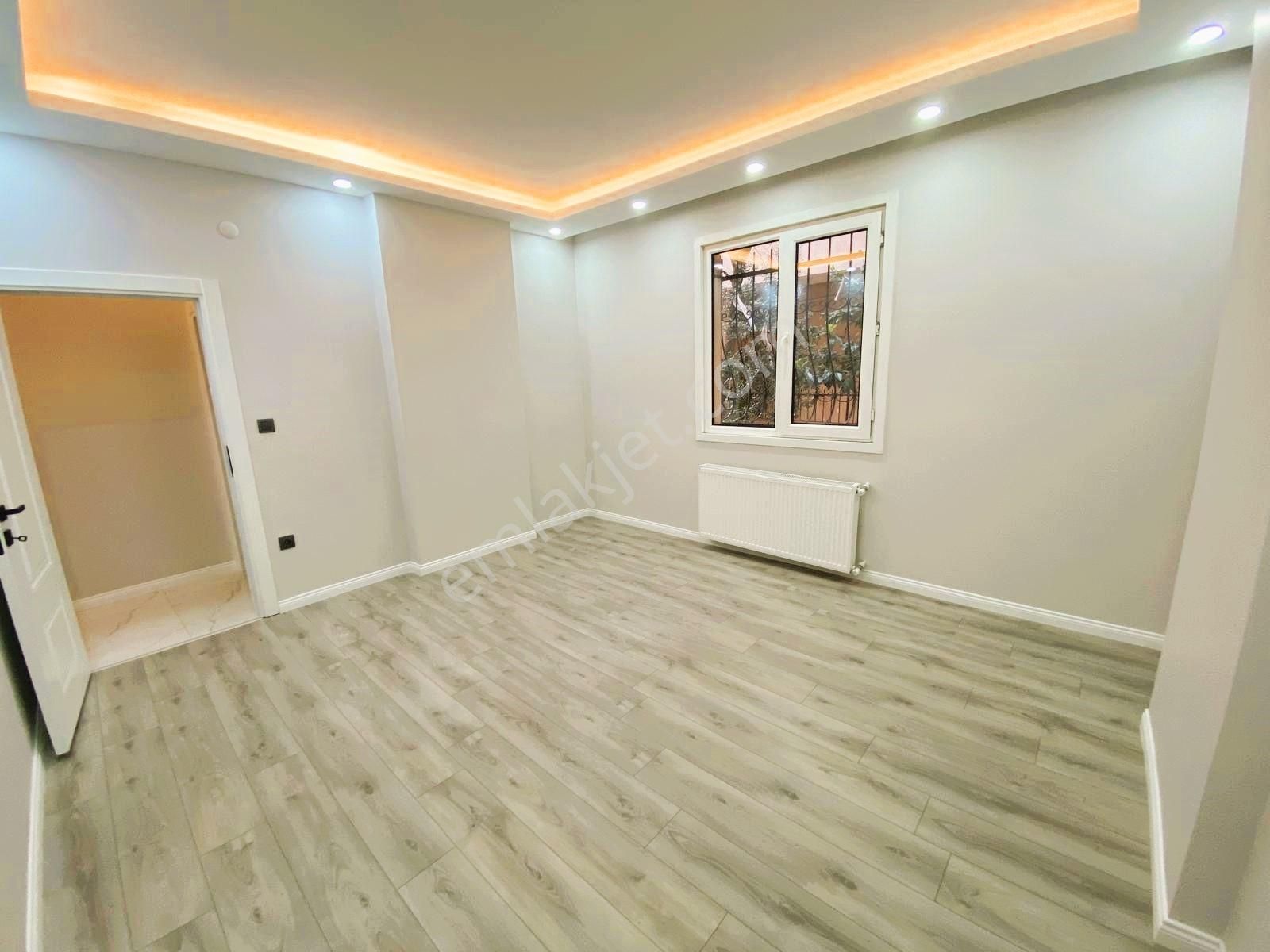 Süreyya Plajında Komple Yenilenmiş 110 M² 3+1 Daire - Görsel 15