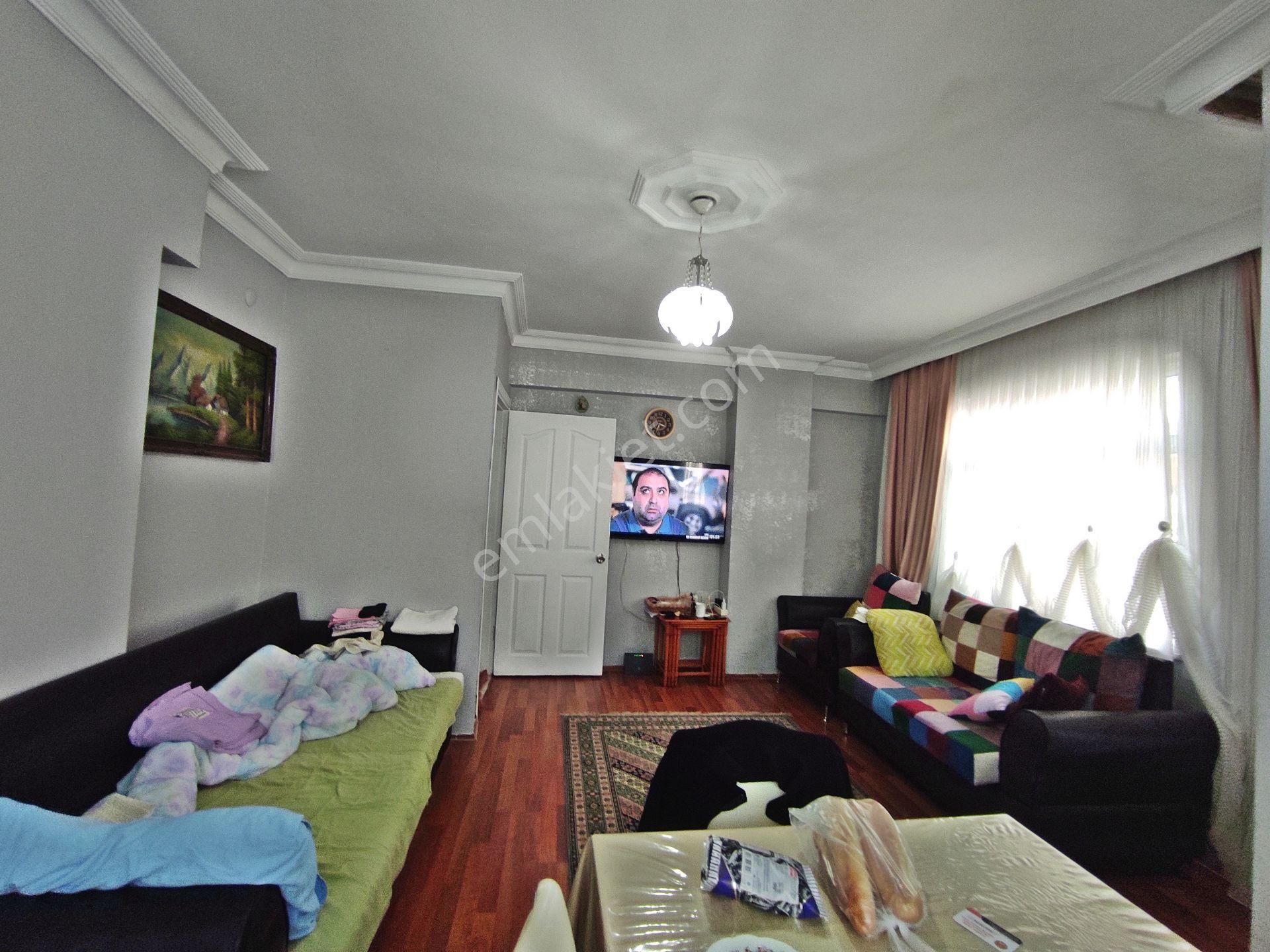 Bahçelievler Cumhuriyet Mah 85,m2-2+1-4,kat Daire - Görsel 4