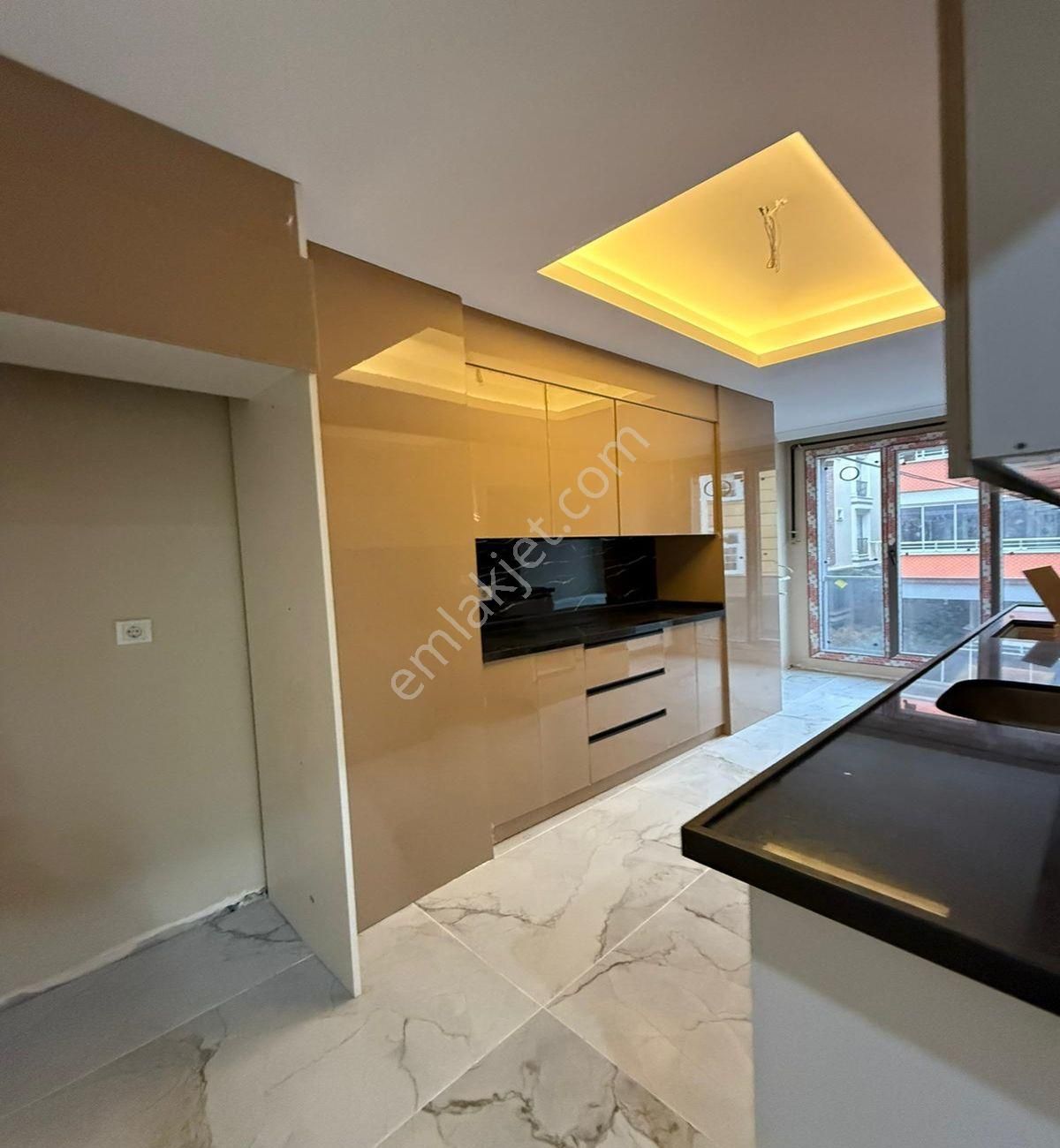 Avcılar Ambarlıda Sıfır 3+1 Lüx Satılık Ara Kat Daire - Görsel 9