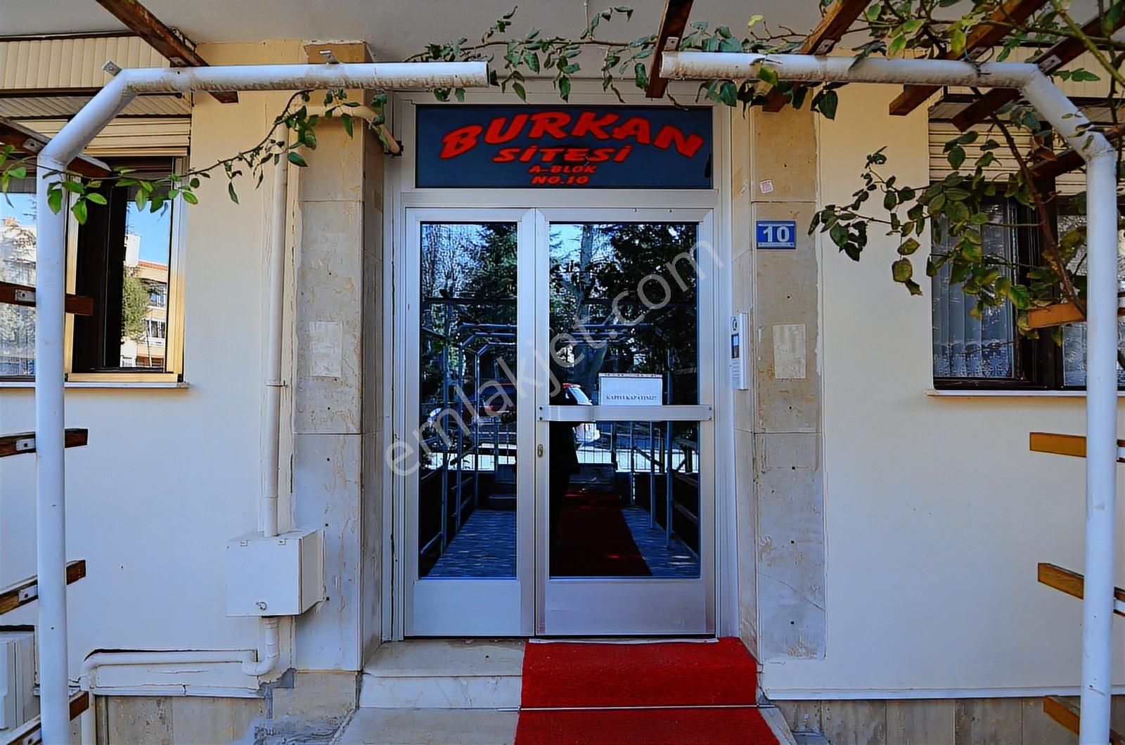 Talha Tozduman'dan Meram Aşkan'da Lüks Yapılı Geniş Satılık 4+1 - Görsel 7