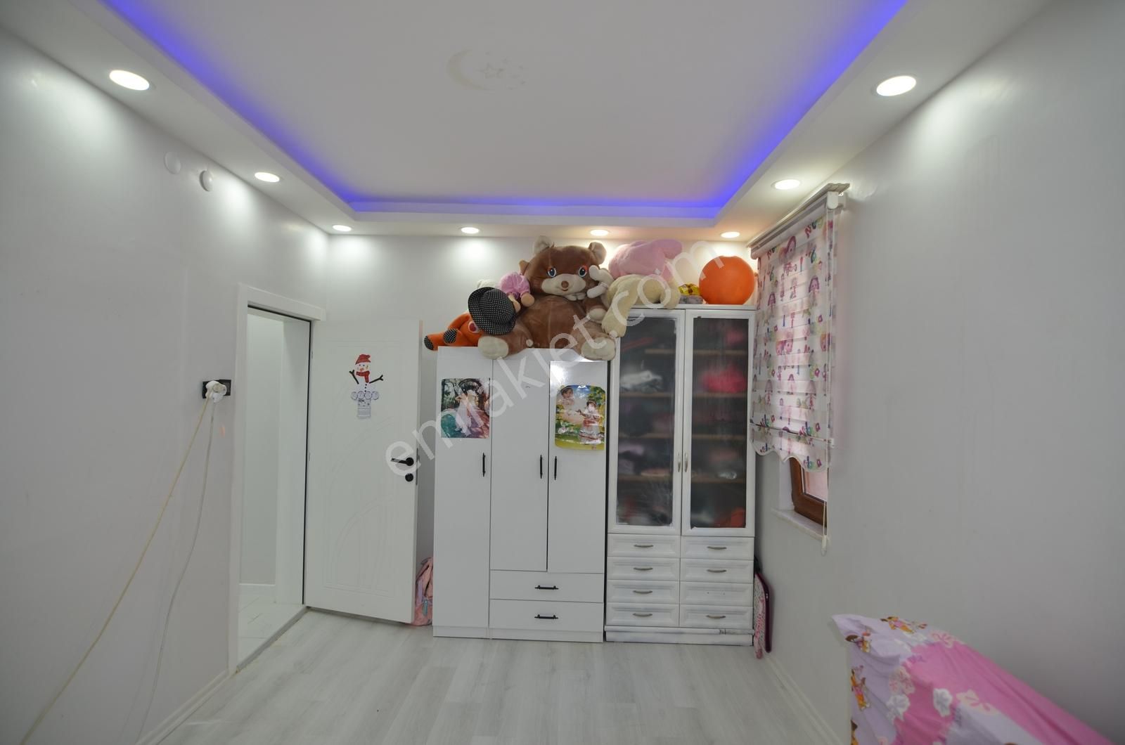 Talha Tozduman'dan Meram Aşkan'da Lüks Yapılı Geniş Satılık 4+1 - Görsel 18