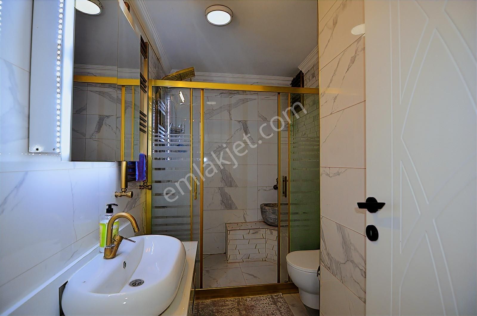 Talha Tozduman'dan Meram Aşkan'da Lüks Yapılı Geniş Satılık 4+1 - Görsel 34