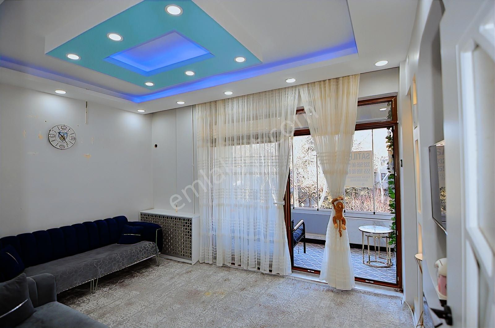 Talha Tozduman'dan Meram Aşkan'da Lüks Yapılı Geniş Satılık 4+1 - Görsel 20