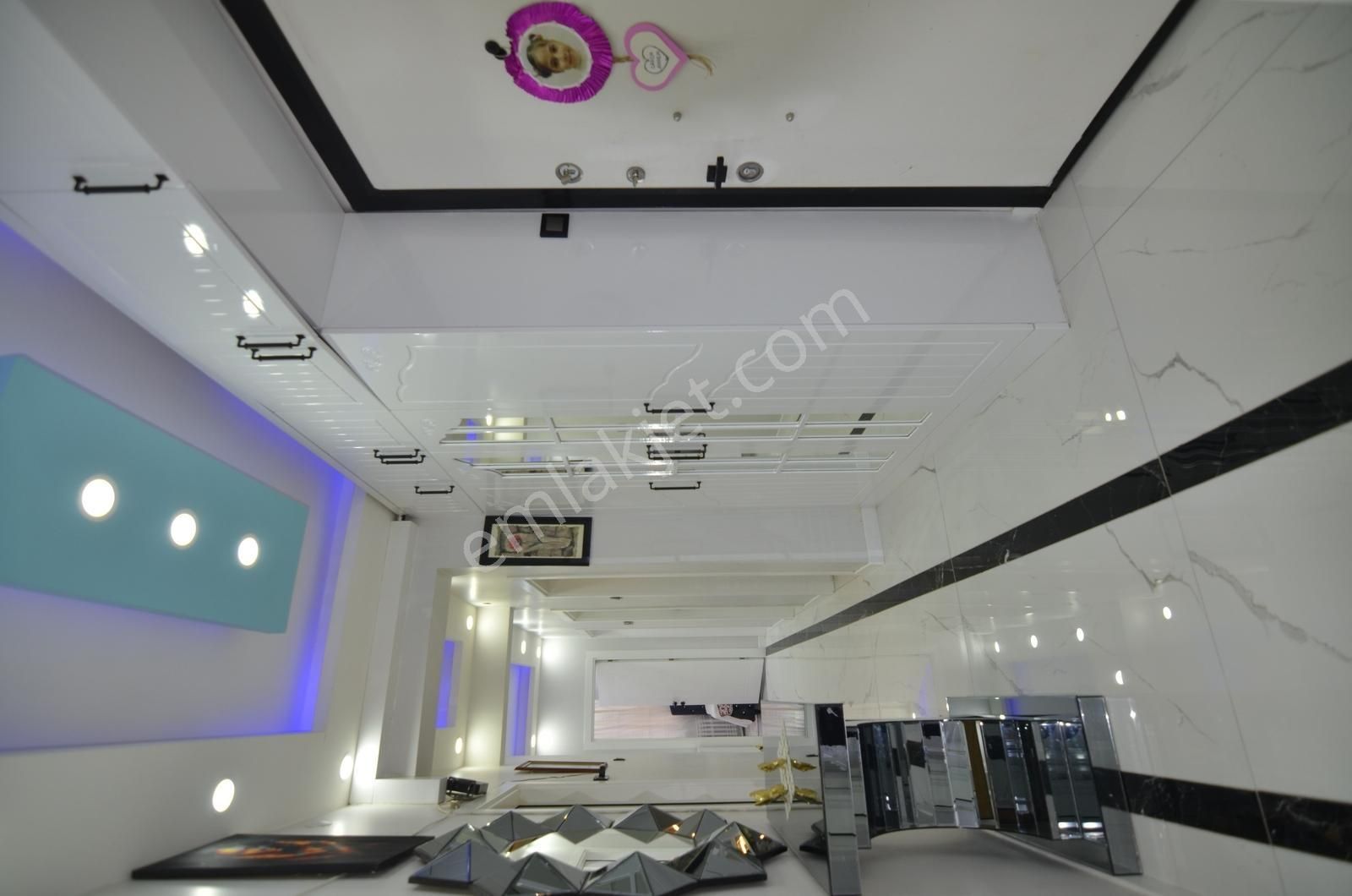 Talha Tozduman'dan Meram Aşkan'da Lüks Yapılı Geniş Satılık 4+1 - Görsel 32