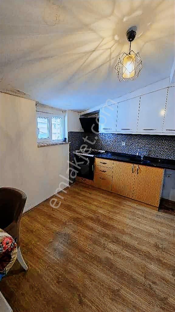 Remax Model Pelitlibağ Mahallesinde 4+2 Satılık Dubleks Daire - Görsel 13
