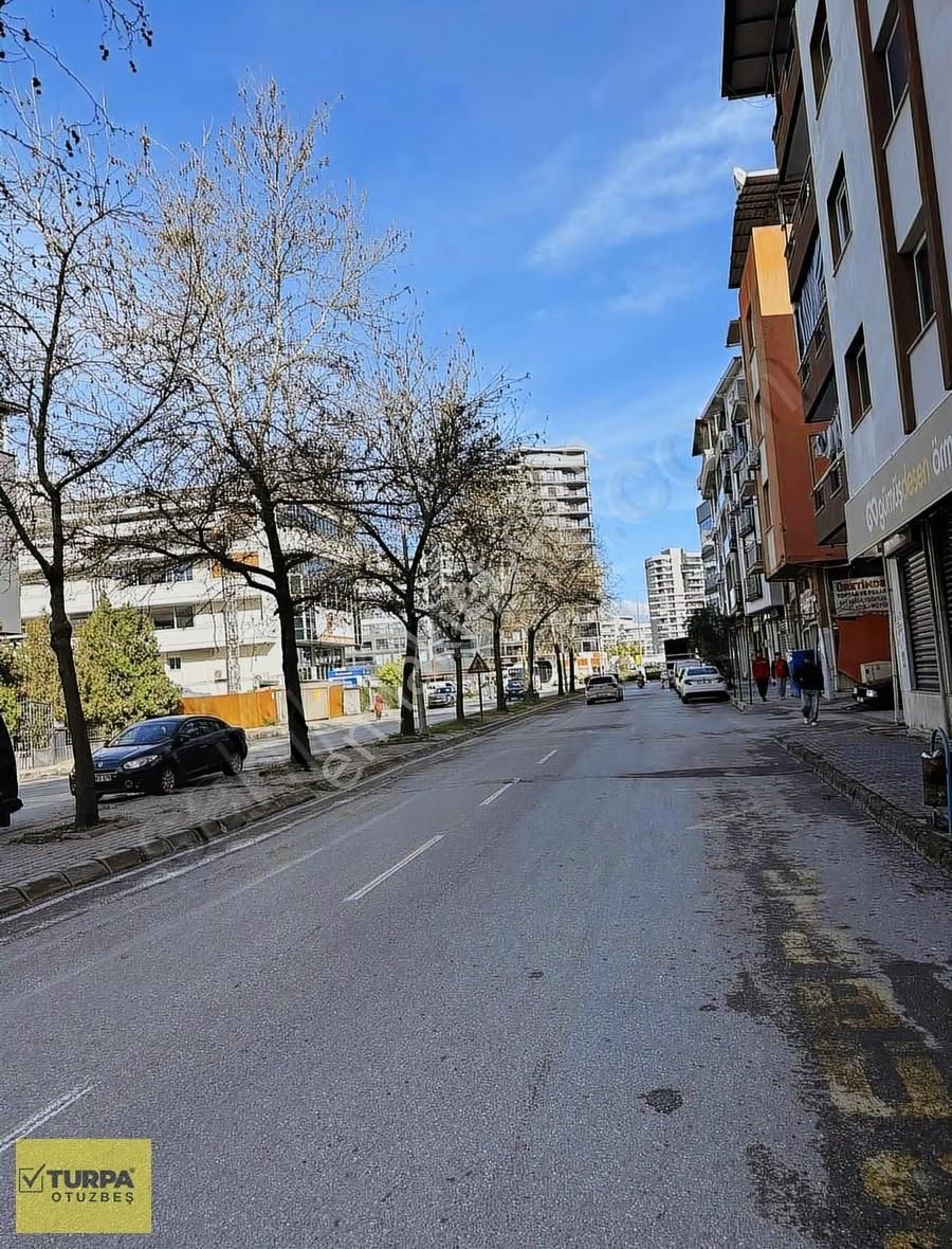 Turp Otuzbeş'ten İzmir Bornova Yeşilova Merkezi Kiralık Daire - Görsel 11