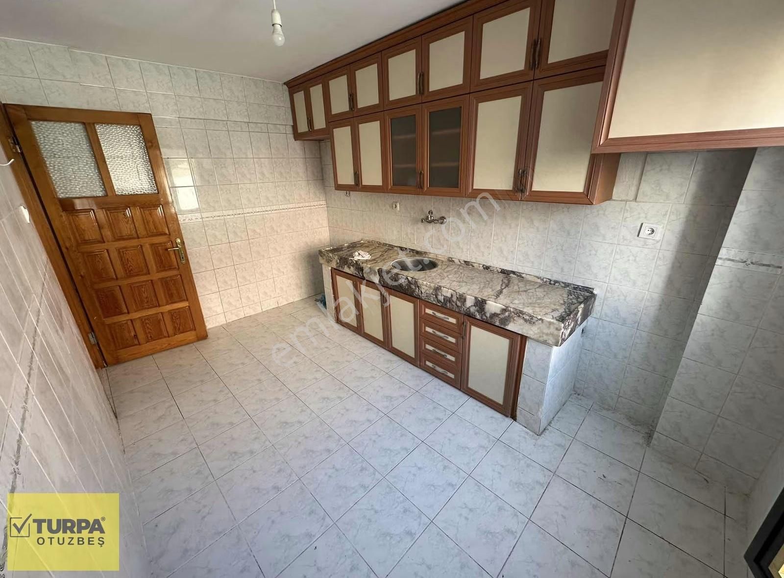 Turp Otuzbeş'ten İzmir Bornova Yeşilova Merkezi Kiralık Daire - Görsel 6