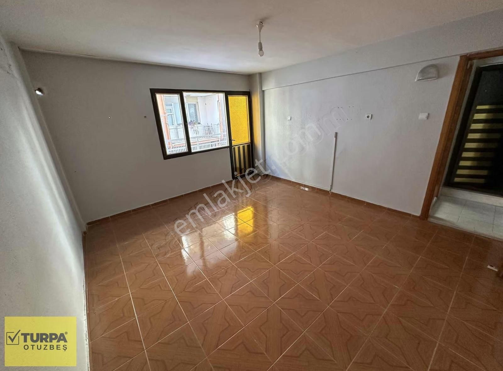 Turp Otuzbeş'ten İzmir Bornova Yeşilova Merkezi Kiralık Daire - Görsel 12