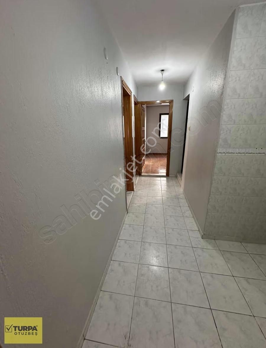 Turp Otuzbeş'ten İzmir Bornova Yeşilova Merkezi Kiralık Daire - Görsel 3