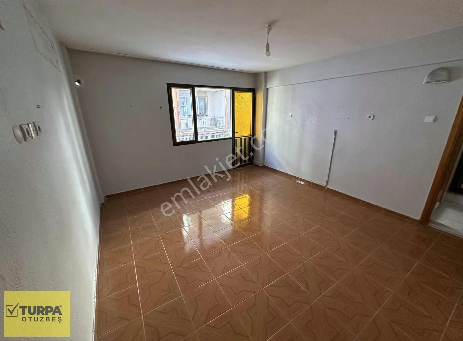 Turp Otuzbeş'ten İzmir Bornova Yeşilova Merkezi Kiralık Daire - Görsel 9