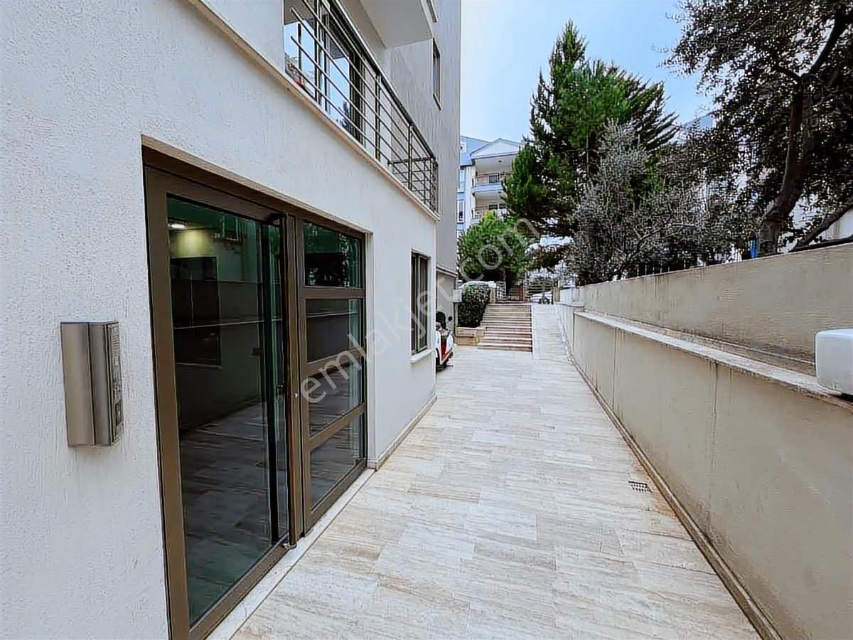 Remax Model Üniversite Ve Cafeler Bölgesinde 2+1 Satılık Apart - Görsel 8