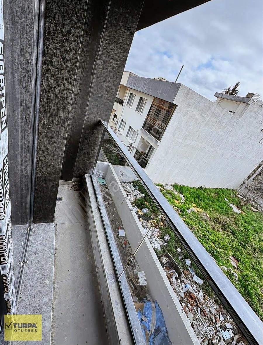 Turpa Otuzbeşten Gaziemirde Sıfır Lüks Aydınlık Kiralık Daire! - Görsel 11