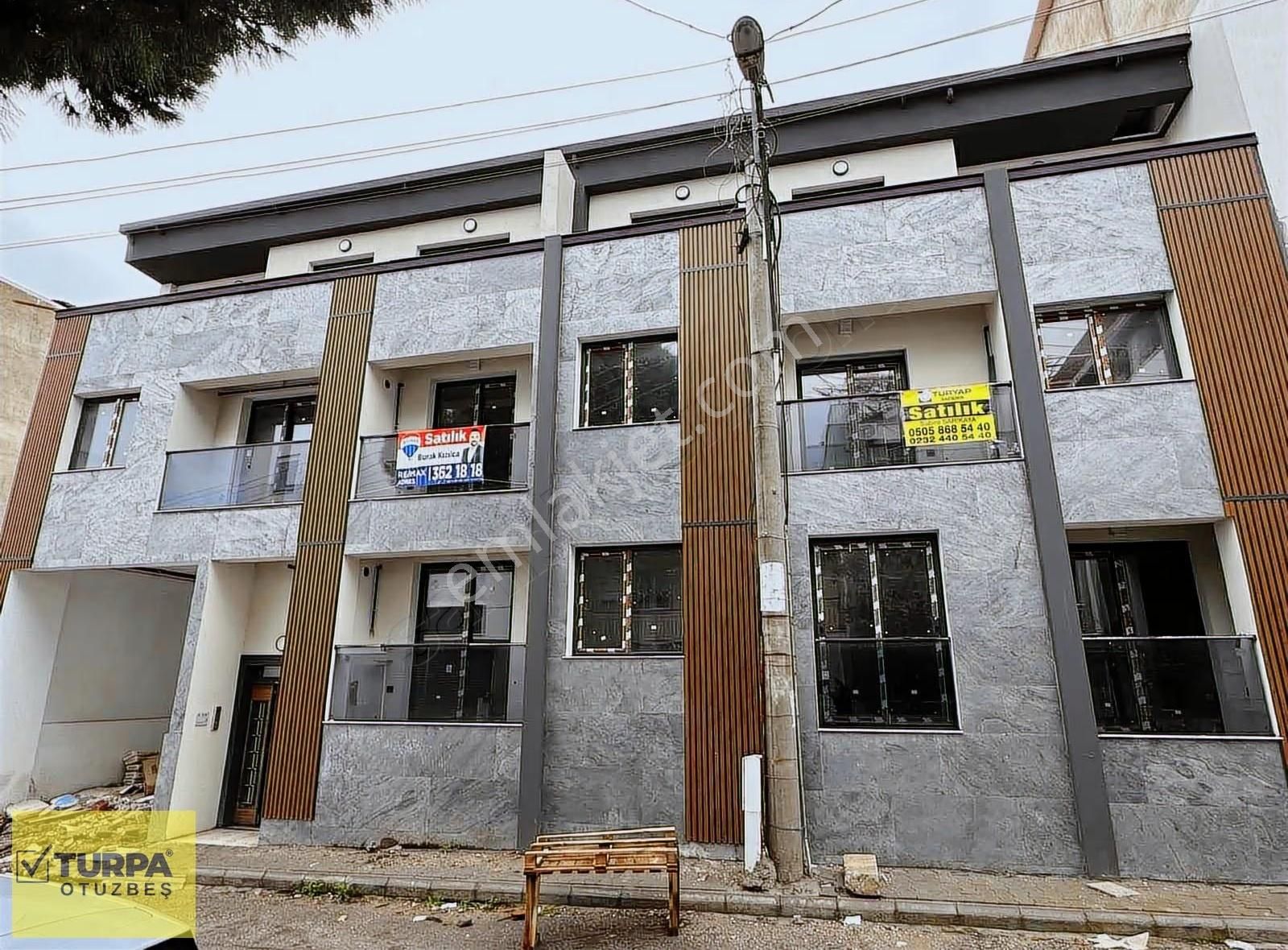 Turpa Otuzbeşten Gaziemirde Sıfır Lüks Aydınlık Kiralık Daire! - Görsel 12