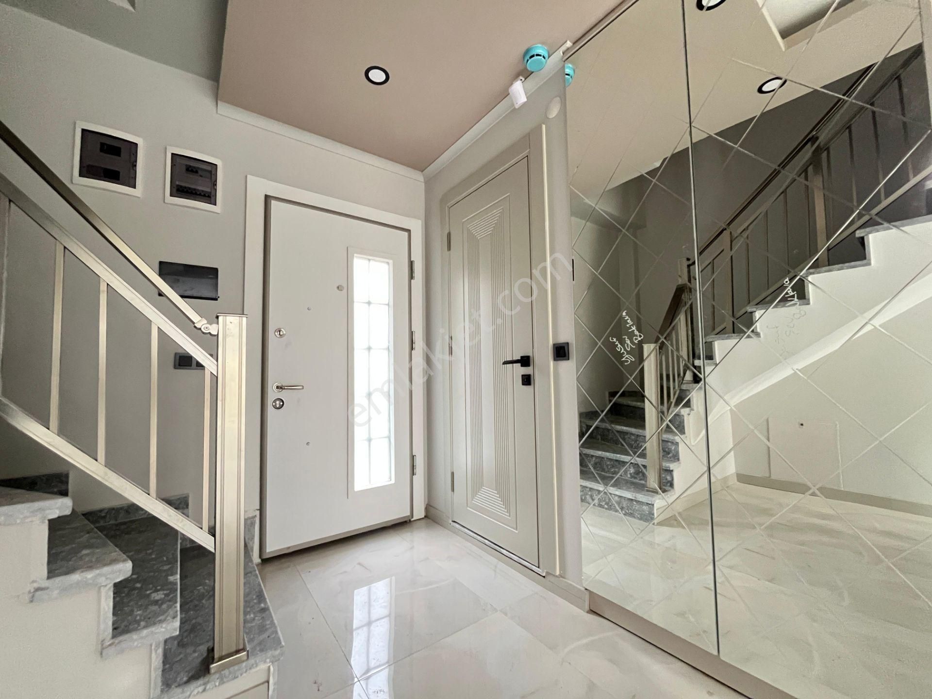 ▶ ▶akçay Körfez'den Havuzlu Denize 150 Mt Doğa İle İç İçe 3+1 Sıfır Villa - Görsel 22