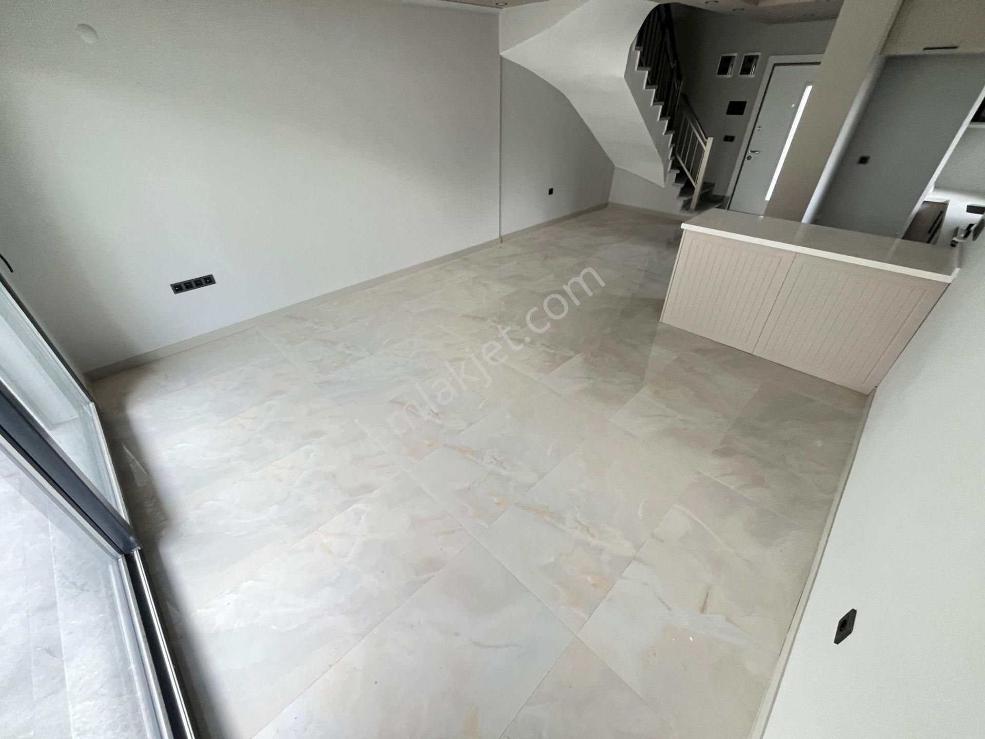 ▶ ▶akçay Körfez'den Havuzlu Denize 150 Mt Doğa İle İç İçe 3+1 Sıfır Villa - Görsel 12