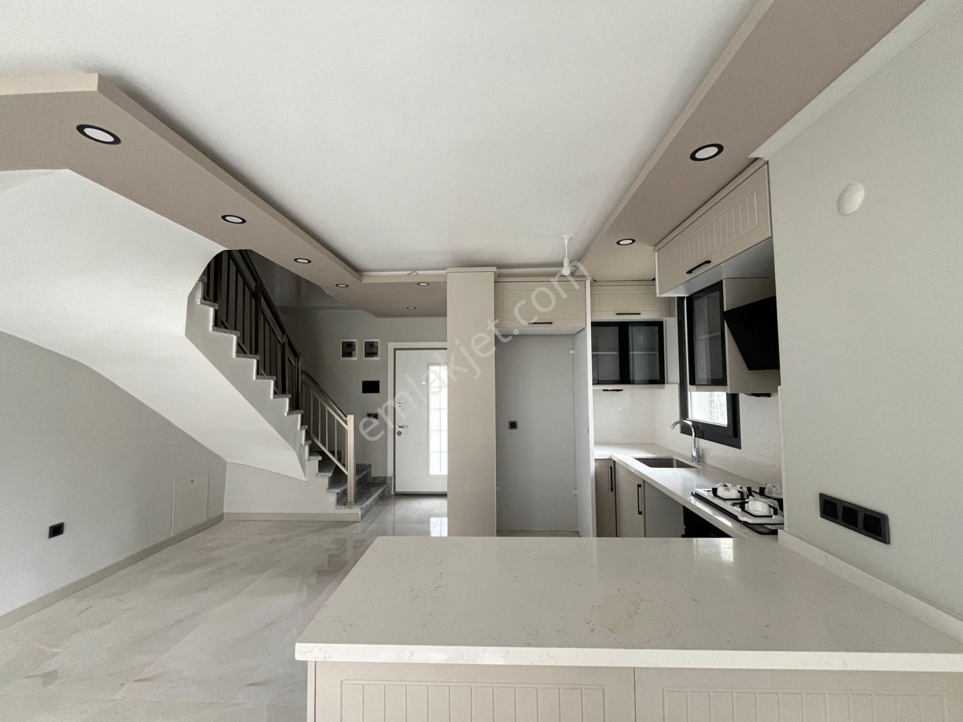 ▶ ▶akçay Körfez'den Havuzlu Denize 150 Mt Doğa İle İç İçe 3+1 Sıfır Villa - Görsel 7