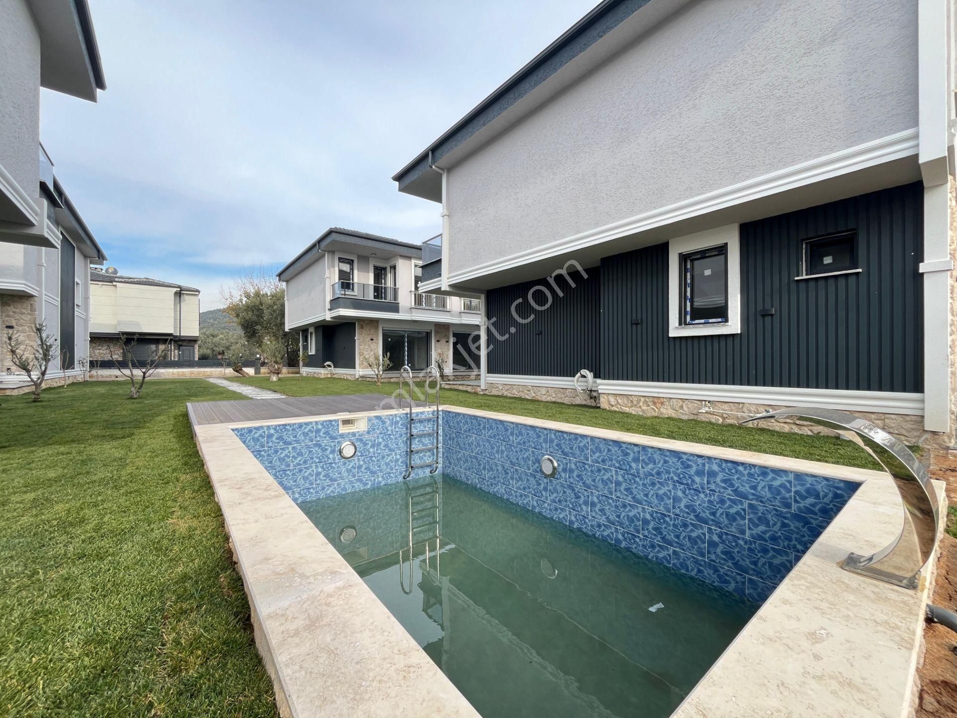 ▶ ▶akçay Körfez'den Havuzlu Denize 150 Mt Doğa İle İç İçe 3+1 Sıfır Villa - Görsel 2