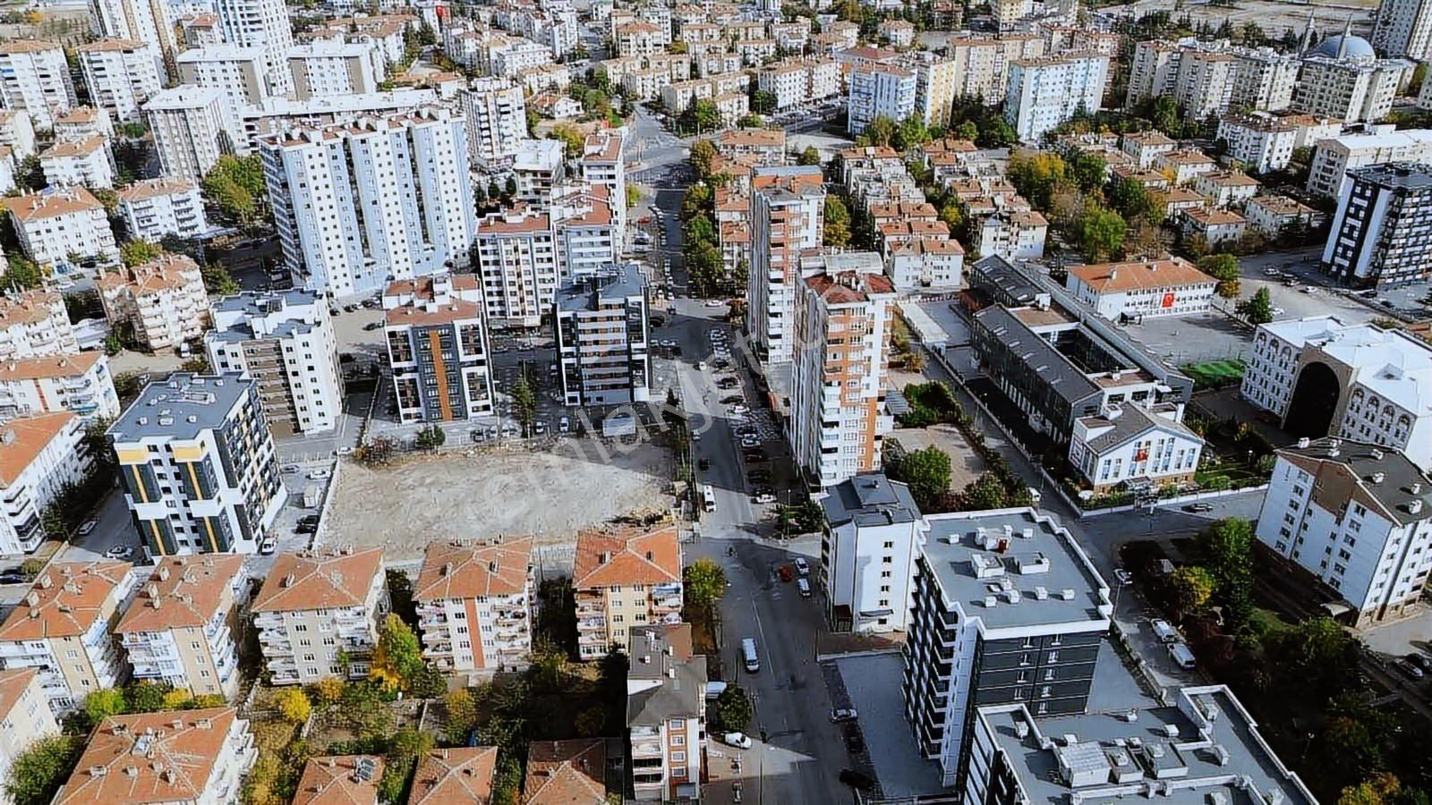 Bahçelievler Caddesi 300m² Kiralık Dükkan - Görsel 34