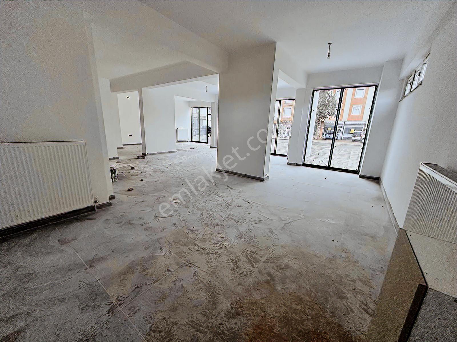 Bahçelievler Caddesi 300m² Kiralık Dükkan - Görsel 24