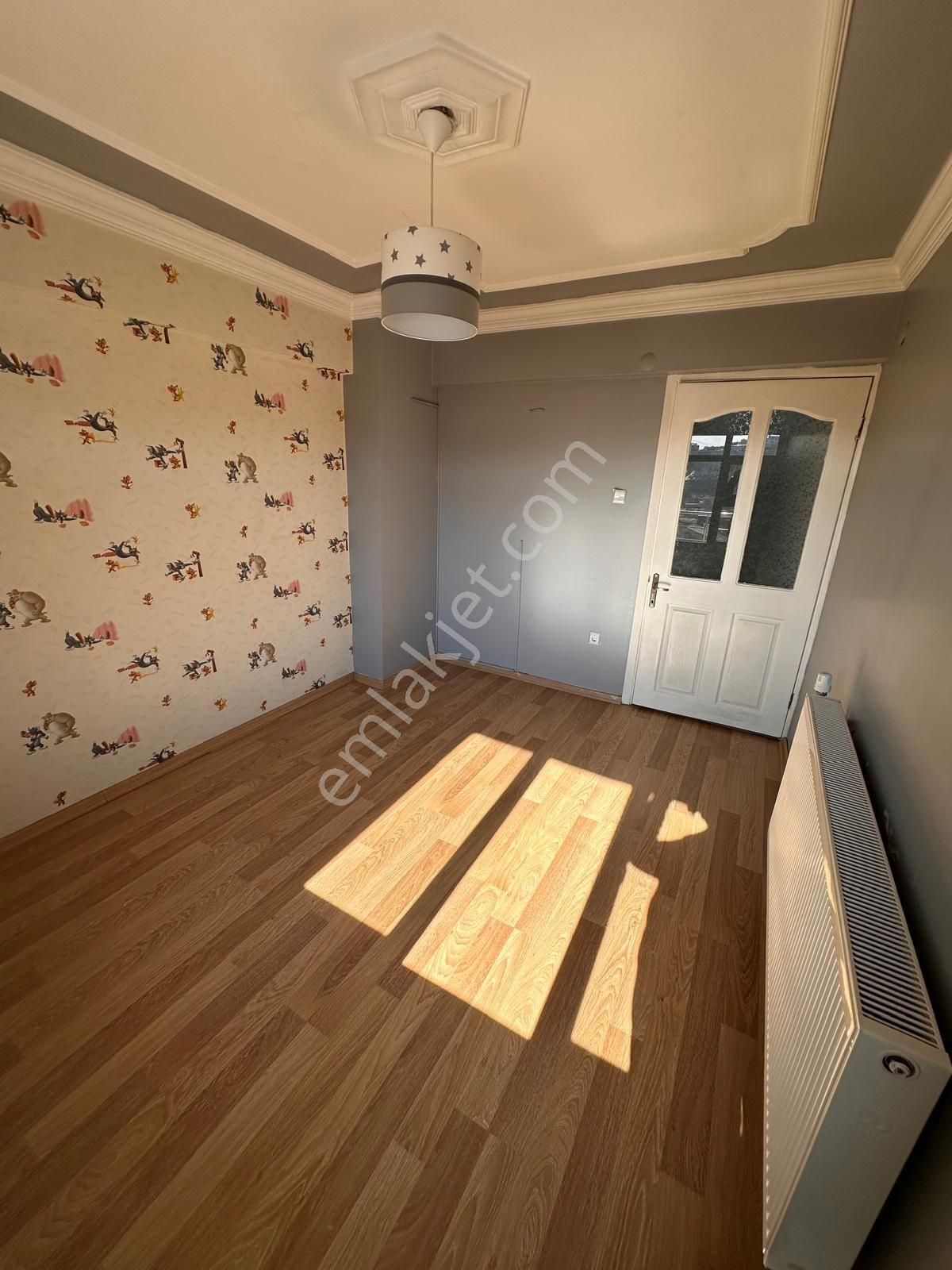 Polat Cad. Yeşilyurt Hastane Yakını 4+1 Doğalgazlı Çift Cephe İçi Bakımlı Çift Balkon Fırsat Daire - Görsel 14