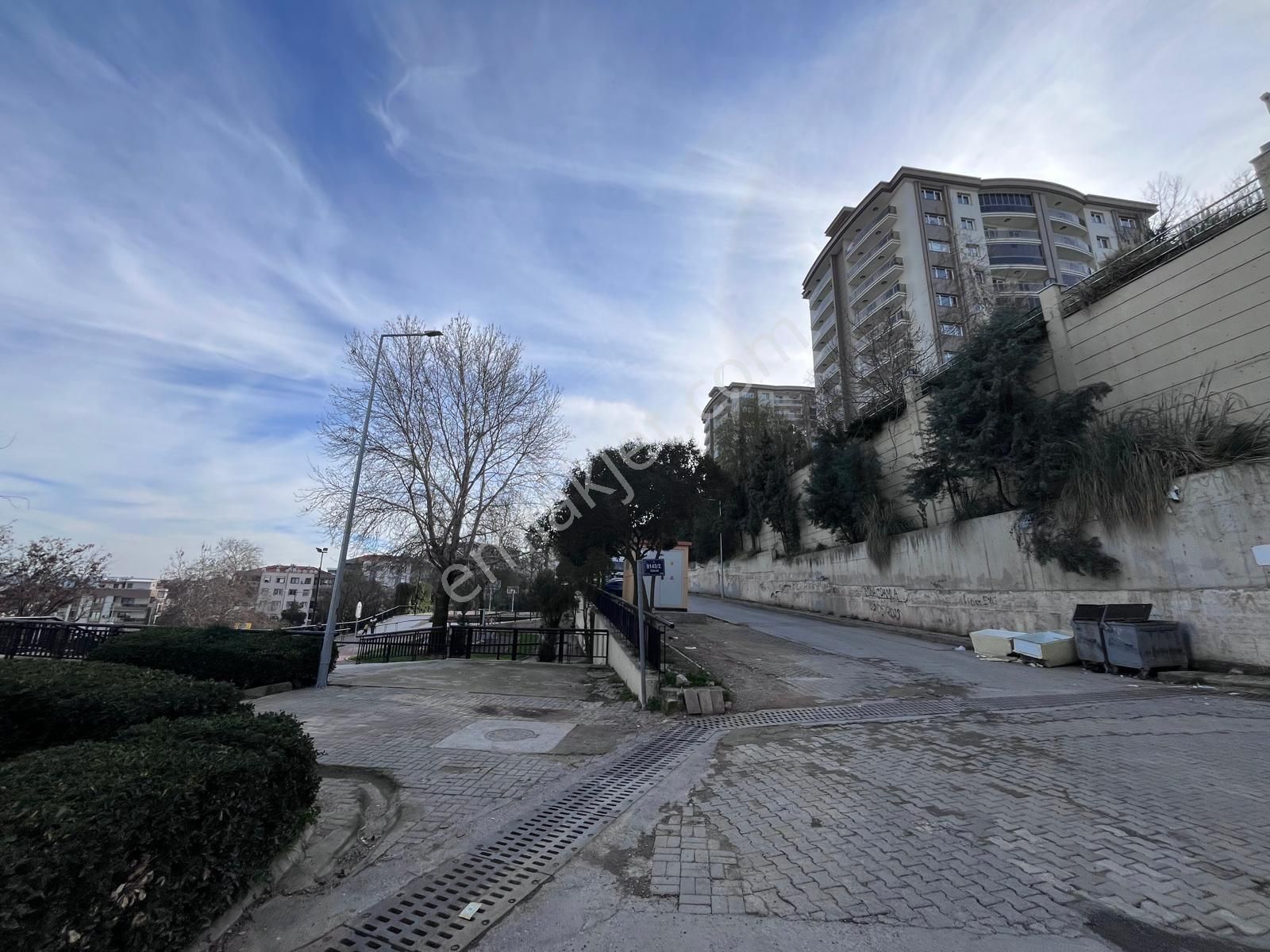 Yeşilyurt Refetbele Mahallesinde 2+1 Doğalgazlı Bakçeli Kapalı Mutfak - Görsel 32