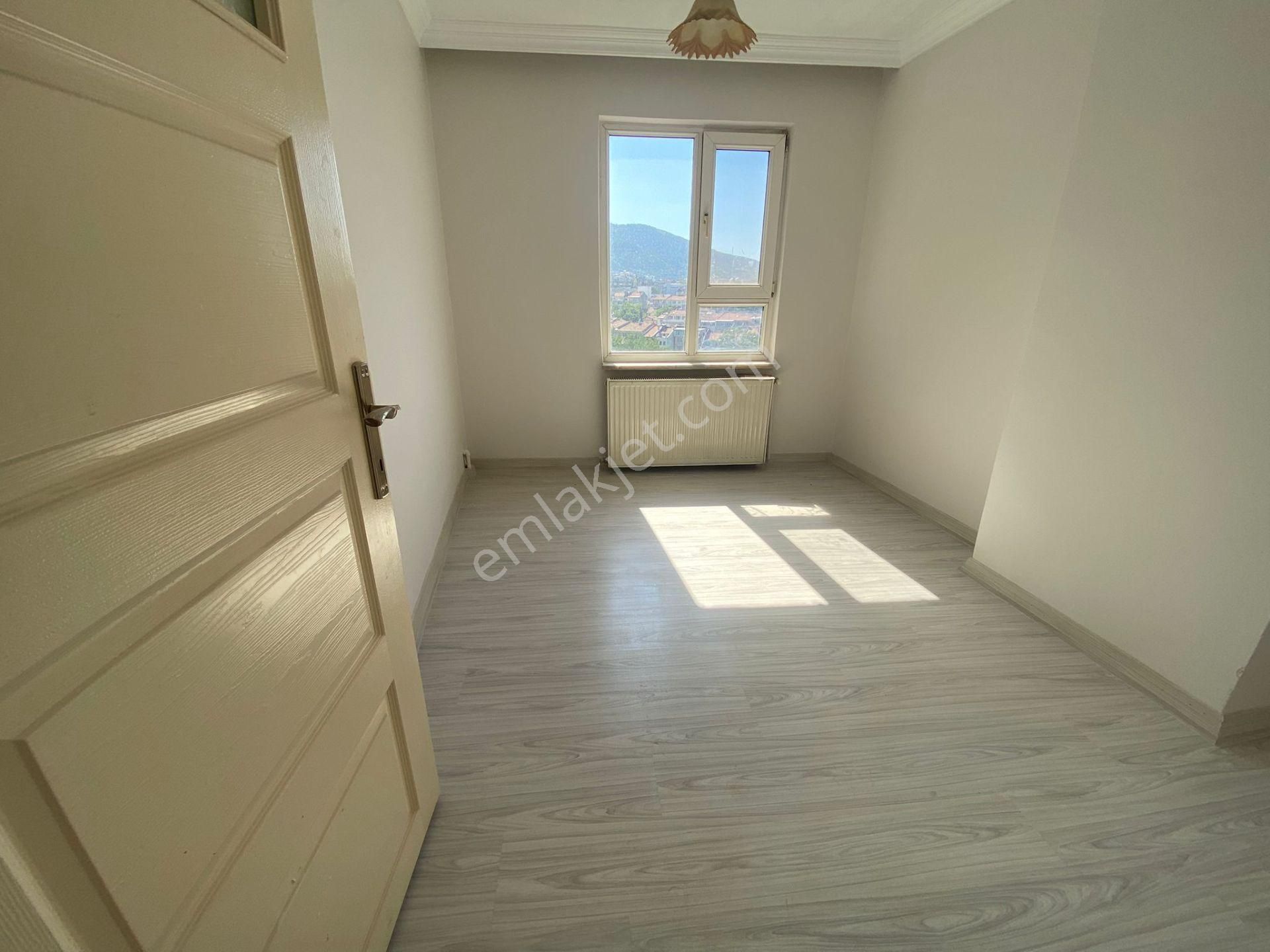 Bursa Yıldırım Yeşilde 2+1 95 M Kombili Manzaralı Daire - Görsel 11