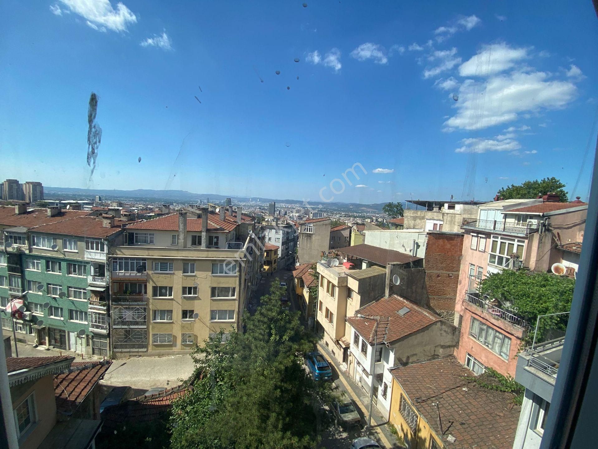 Bursa Yıldırım Yeşilde 2+1 95 M Kombili Manzaralı Daire - Görsel 15
