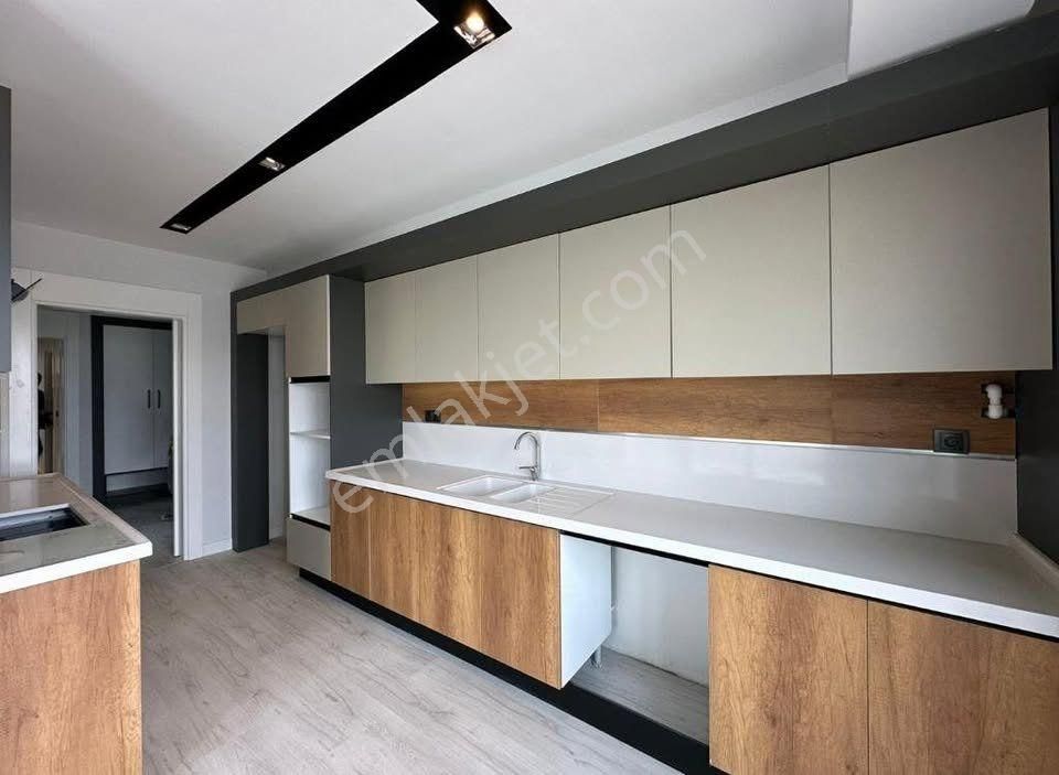 Arslan Mülk Ofisi // Şehir Hastanesi Karşısı Meskenli 4+1daire - Görsel 4