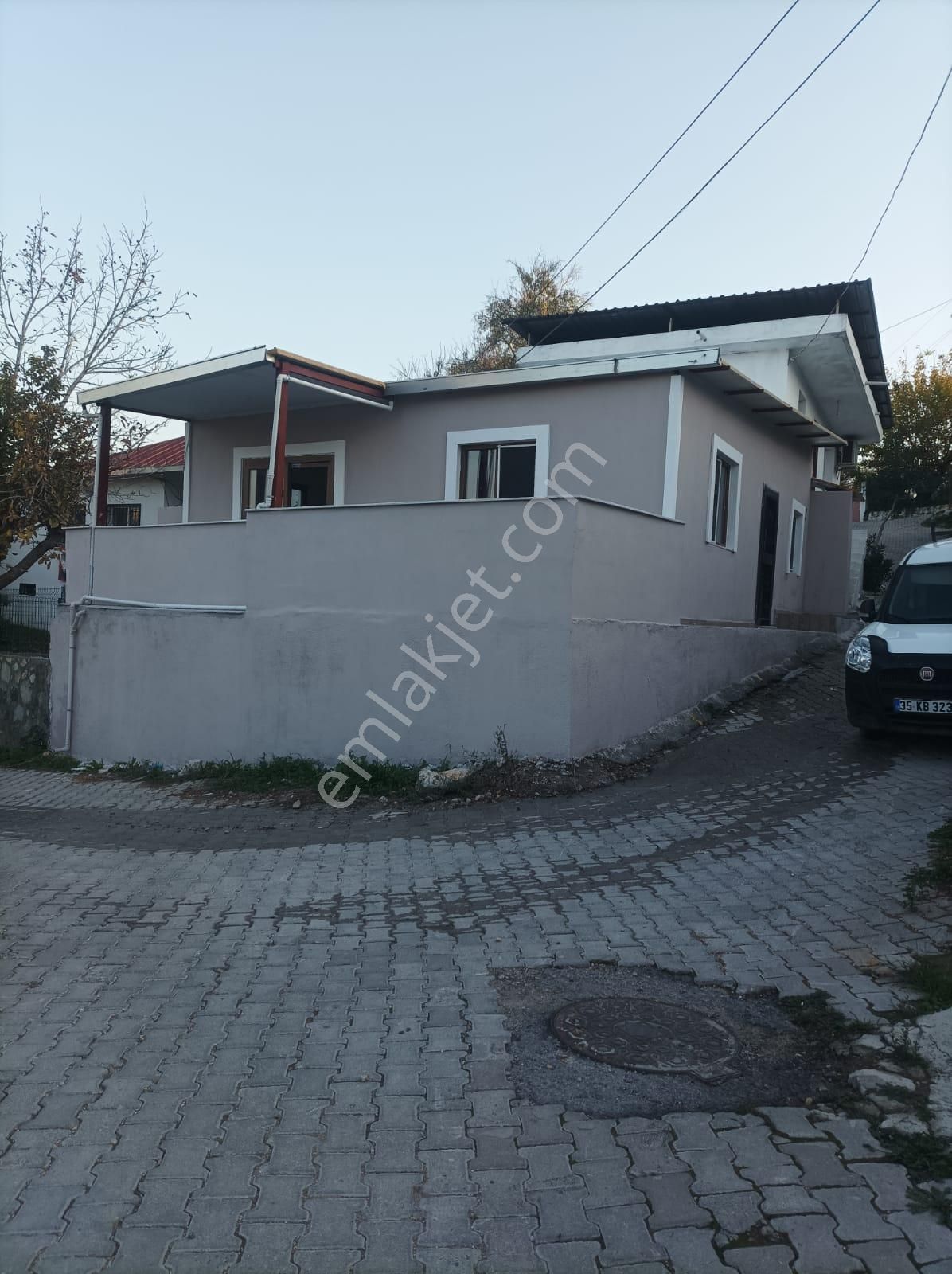 İzmir Torbalı Gold Emlaktan Satılık Bakımlı Köy Evi - Görsel 6