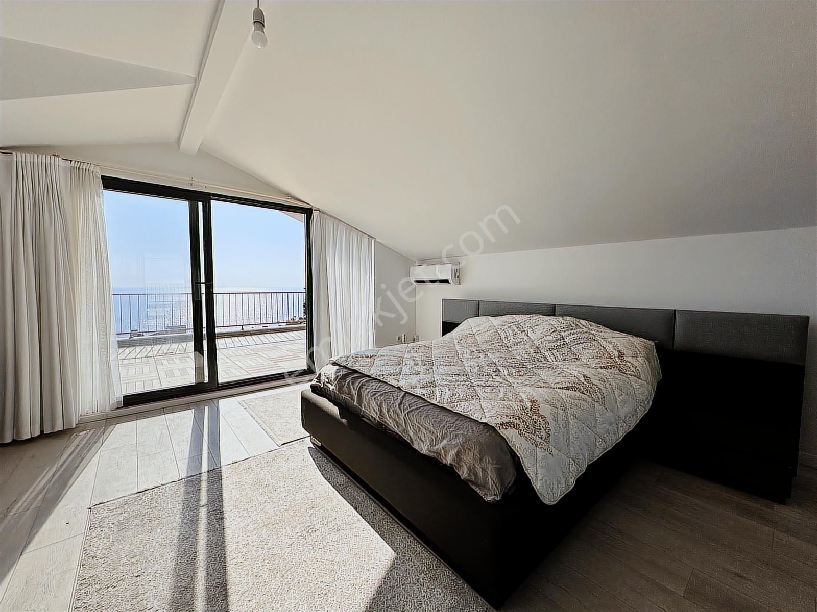 Deniz Manzaralı Emsalsiz Güzellikte Satılık Müstakil Villa - Görsel 7