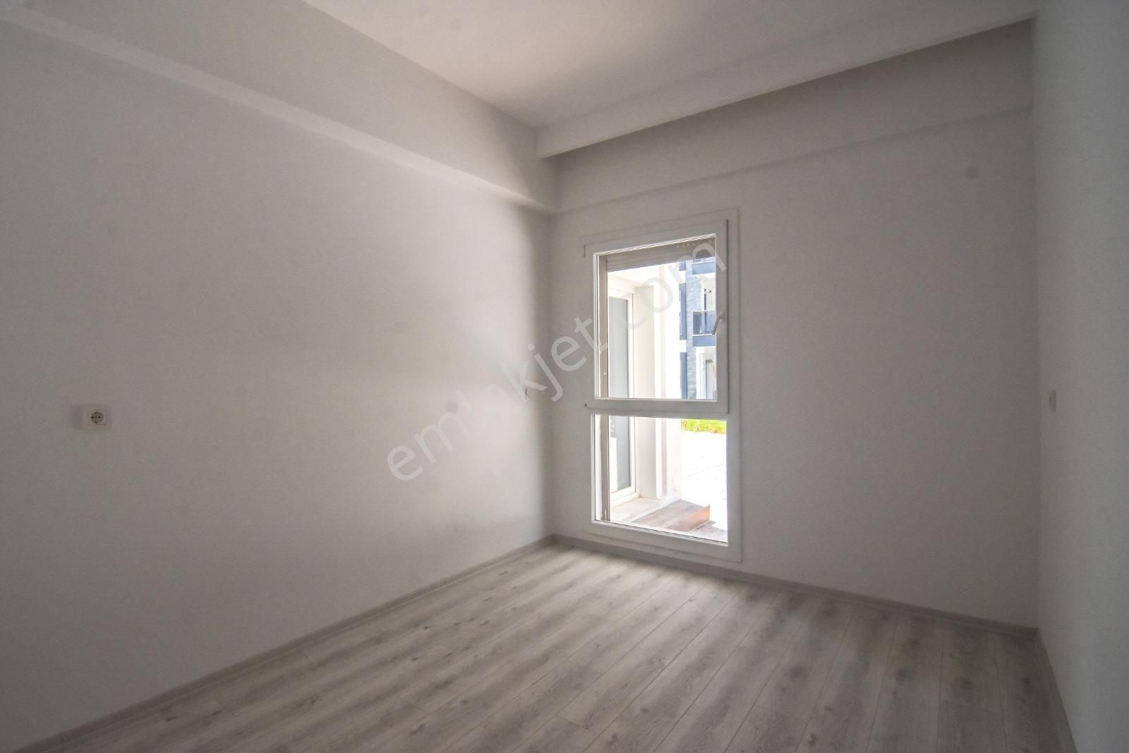 Kuşadası Garaj Arkası 2+1 Satılık Daire - Görsel 29