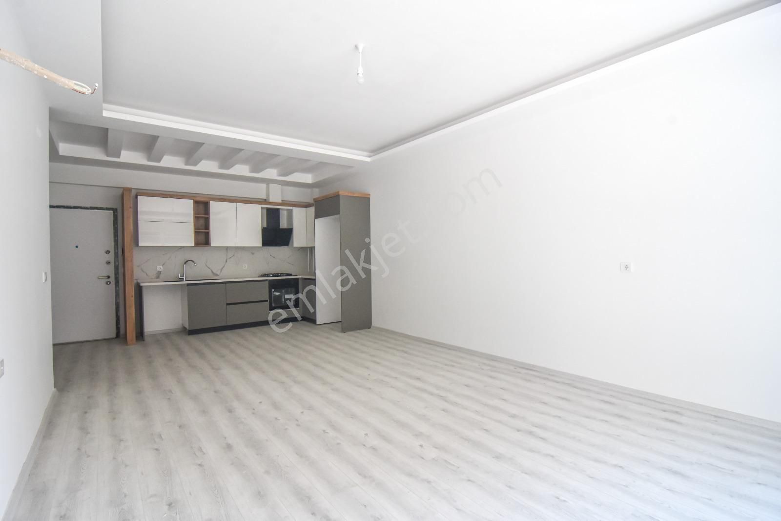 Kuşadası Garaj Arkası 2+1 Satılık Daire - Görsel 23