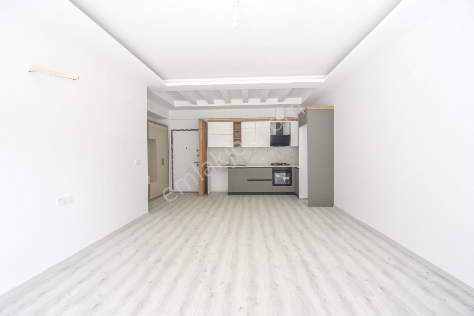 Kuşadası Garaj Arkası 2+1 Satılık Daire - Görsel 22