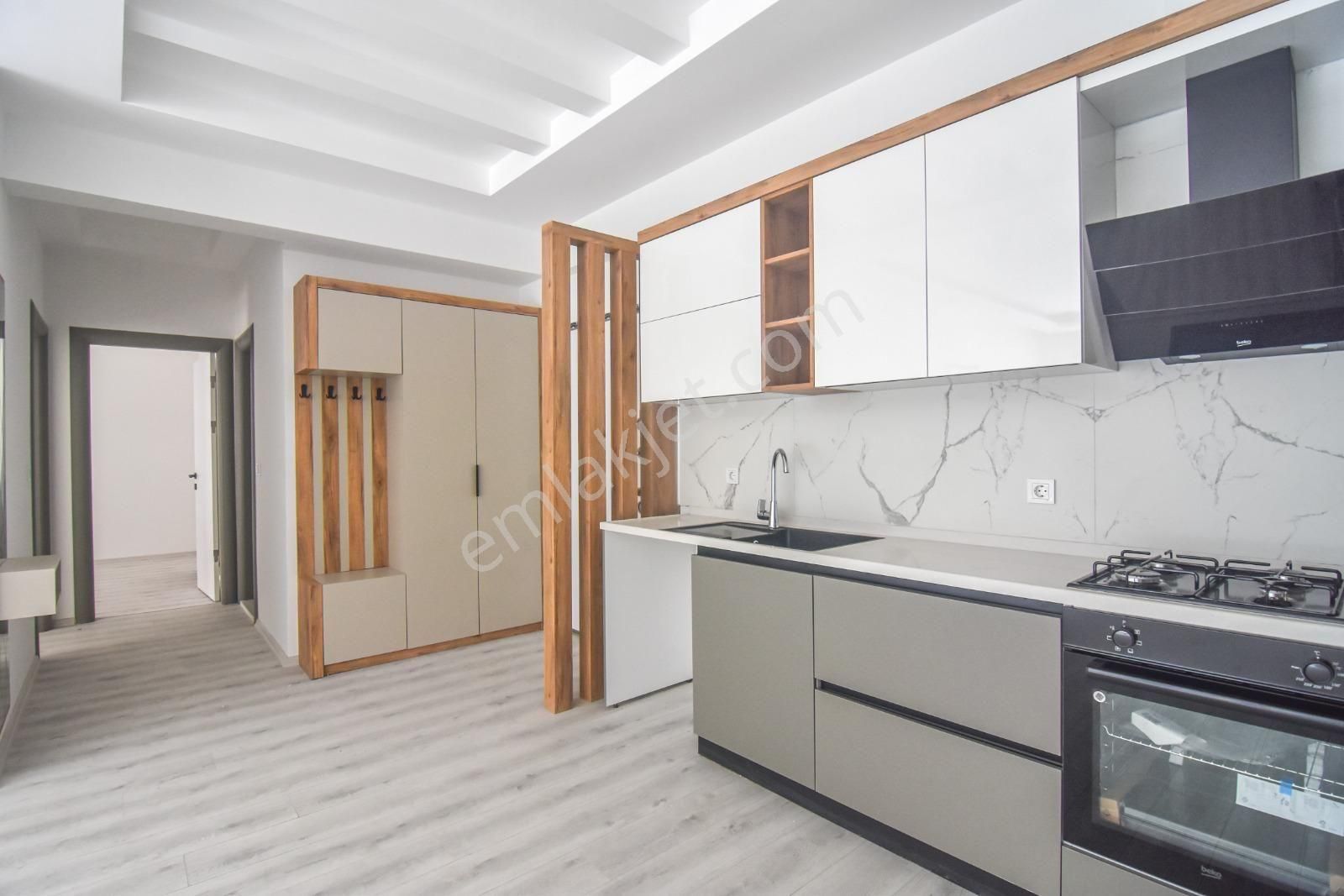 Kuşadası Garaj Arkası 2+1 Satılık Daire - Görsel 27