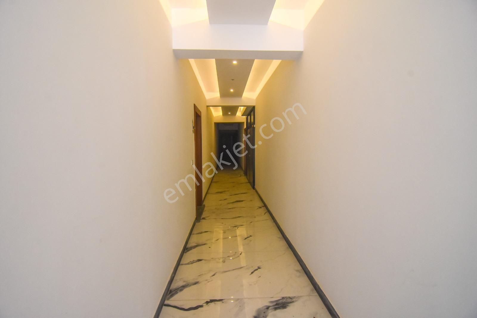 Kuşadası Garaj Arkası 2+1 Satılık Daire - Görsel 20