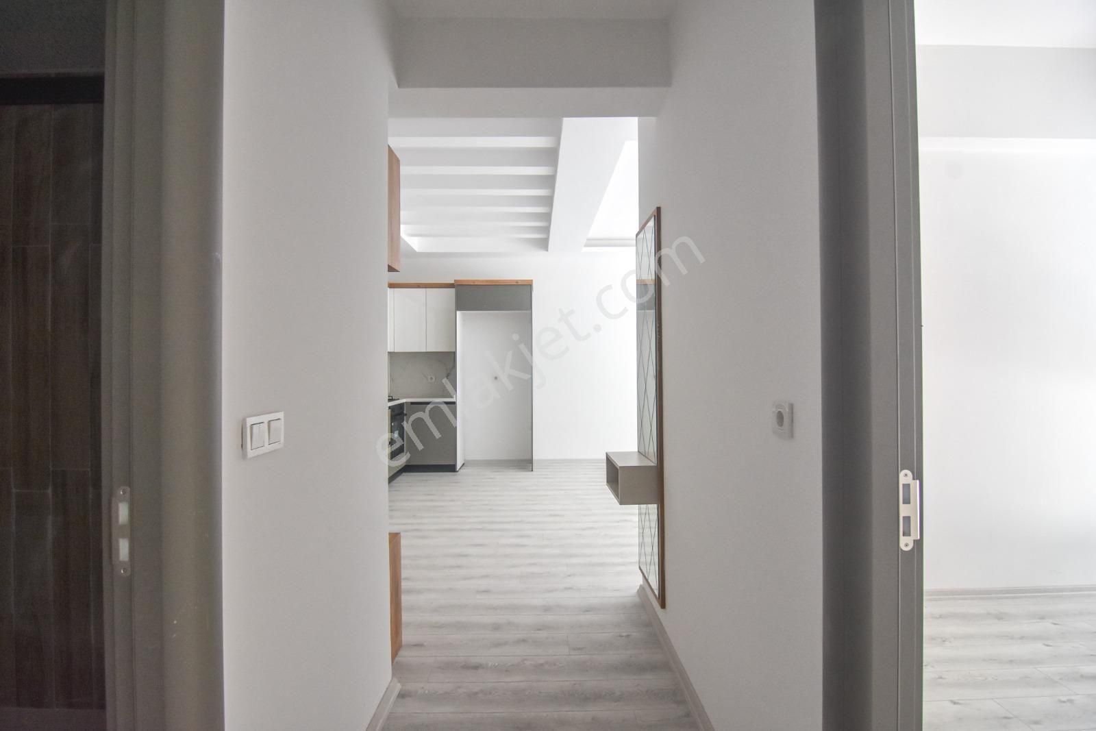 Kuşadası Garaj Arkası 2+1 Satılık Daire - Görsel 19