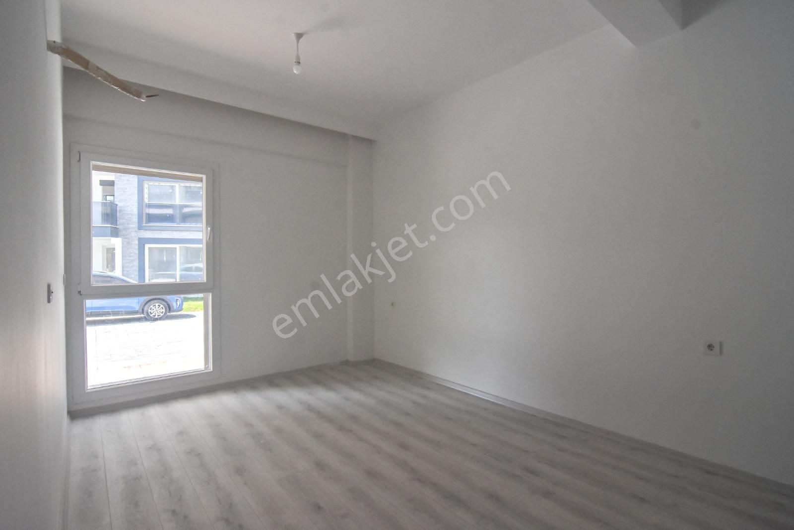 Kuşadası Garaj Arkası 2+1 Satılık Daire - Görsel 16