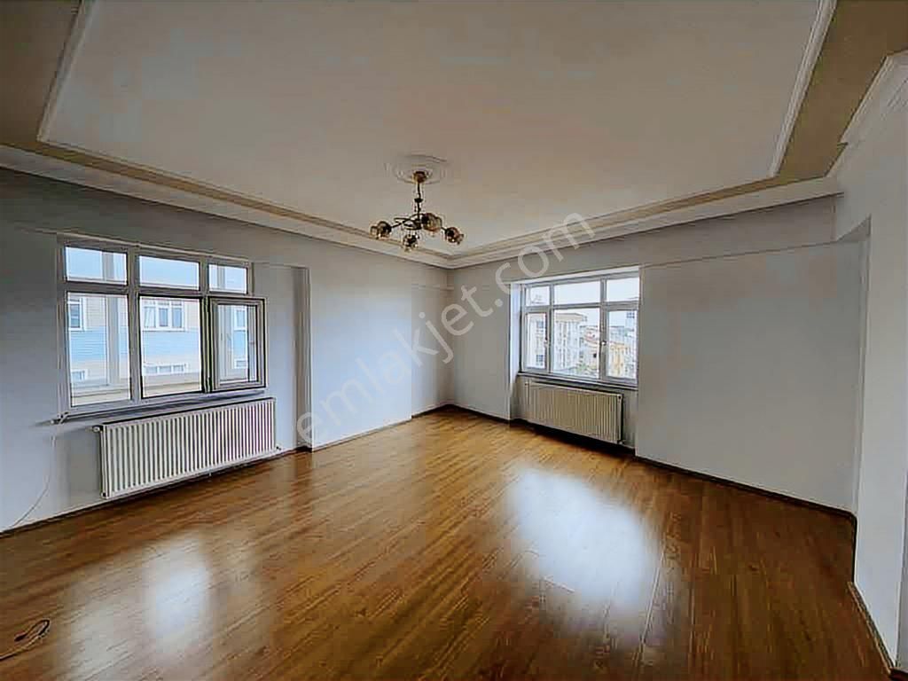 Acilll Merkezde Satılık Daire