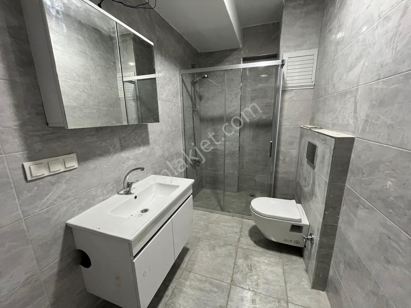 Serkan Gayrimenkulden Bahçelievler Çobançeşmede Sıfır Arakat Daireler - Görsel 12