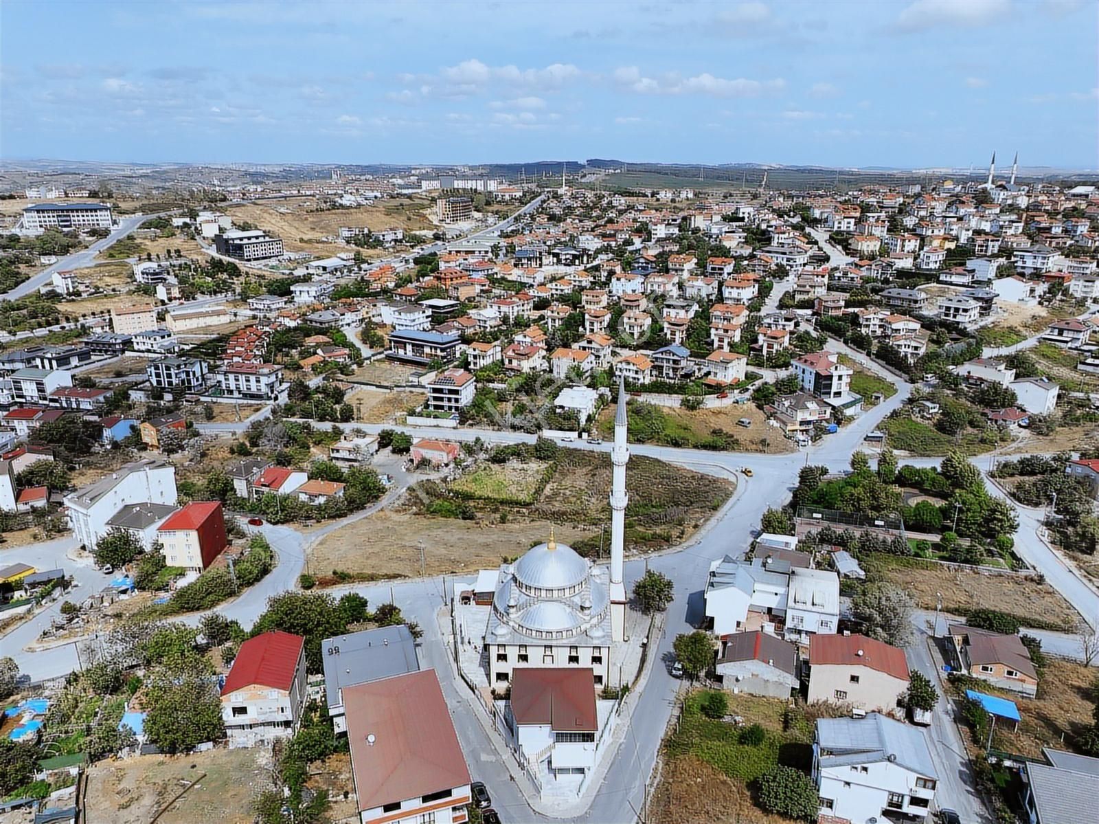 Taşolukta Satılık Villa İmarlı 1046 Metre Arsa